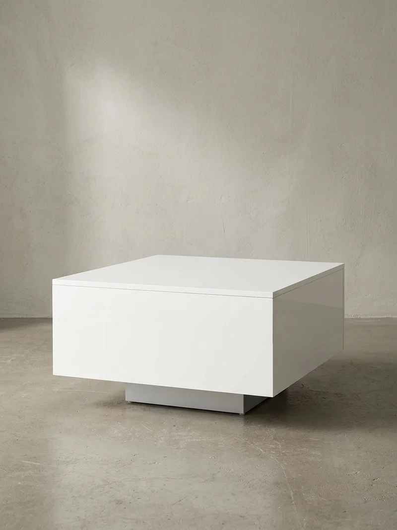 Couchtisch aus Holz, Puristisches Design, C-Form