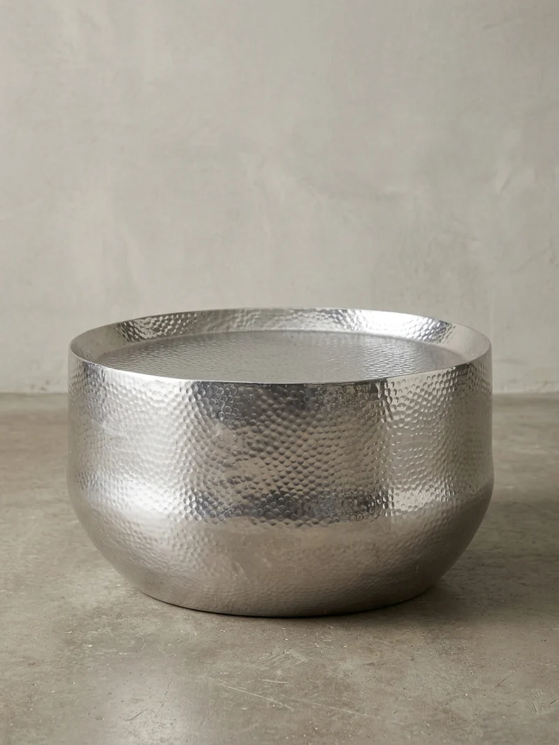 Couchtisch Orientalisch mit Hammerschlag-Struktur aus Aluminium und hohler Bauweise