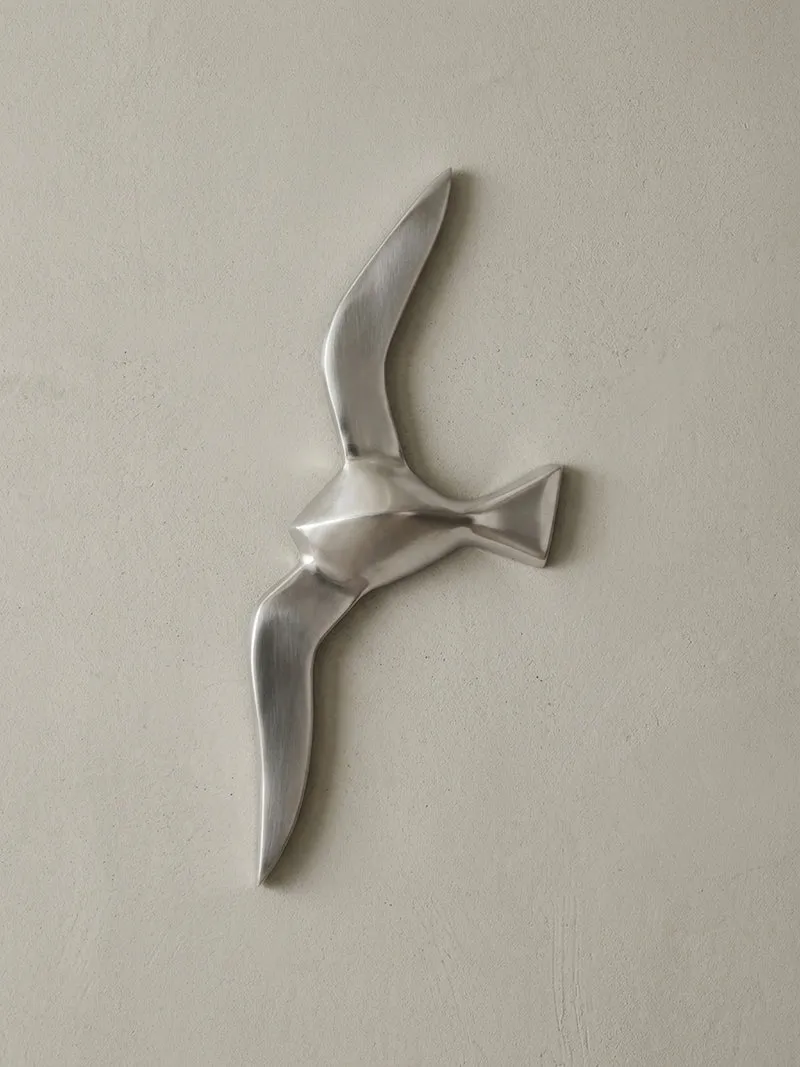 Wanddeko Möwe Aluminium silberfarben poliert 30 cm mit Wandhalterung