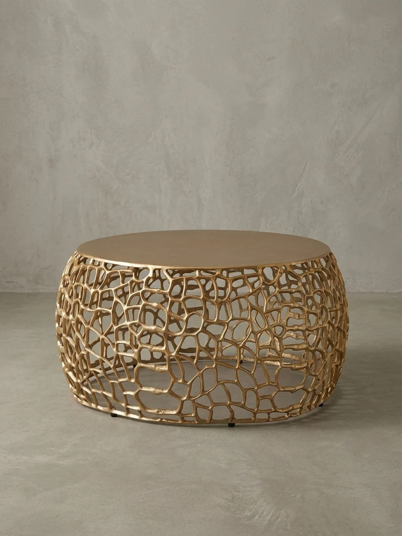 Couchtisch mit Aststruktur, lackiertes Aluminium, handgefertigt, Ablagefläche