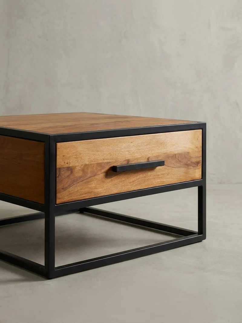 Couchtisch Industriestil, Metall und Holz, mit Schublade, 50 kg Tragkraft