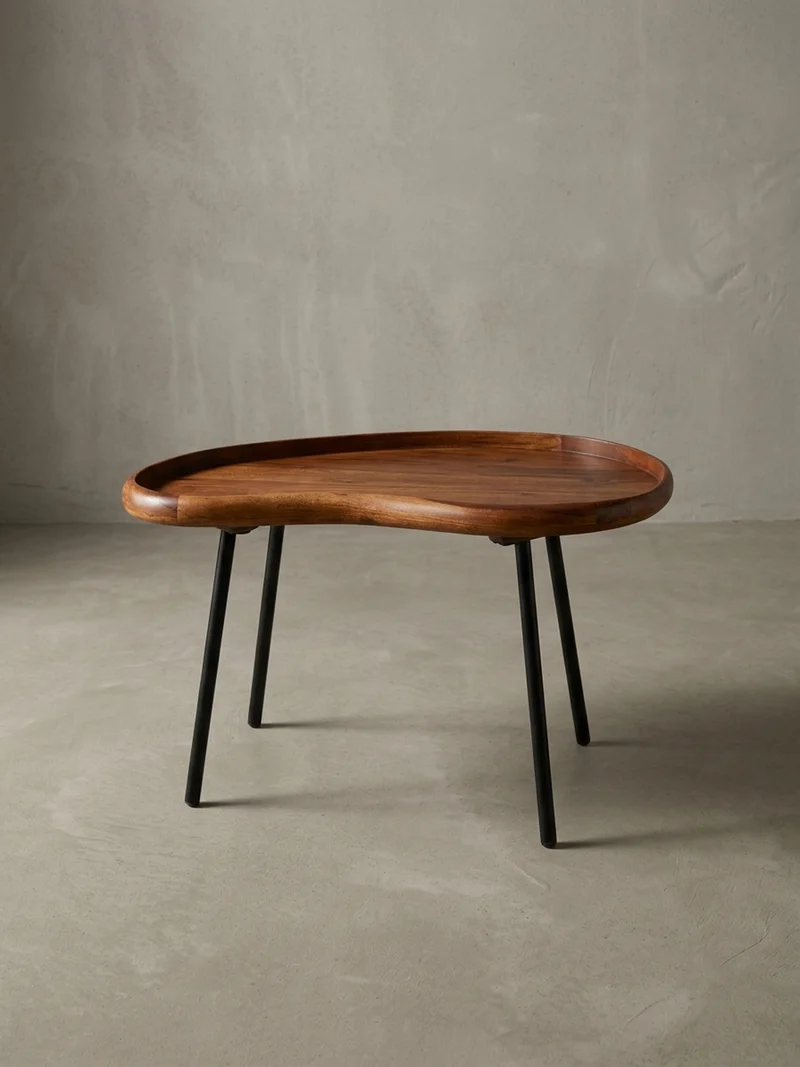 Couchtisch Massivholz mit Metallbeinen, Nierenform, Handgefertigt