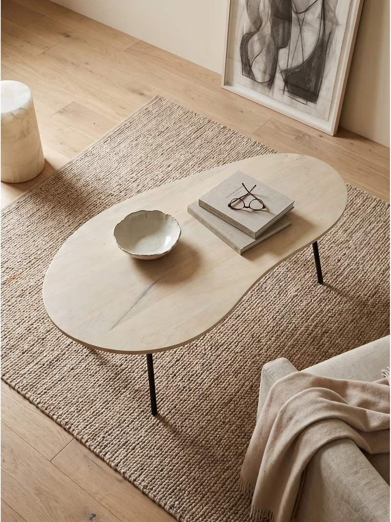 Couchtisch Retro-Stil mit Nierenform, Massivholz, Metallbeine, pflegeleichte Tischplatte