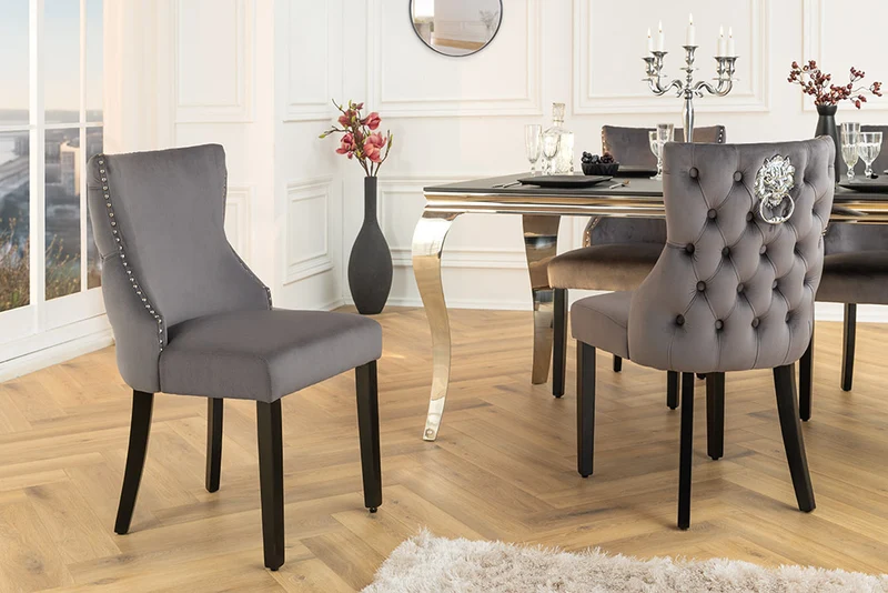 Edler Stuhl LEON Samt grau Löwenkopf Nieten Chesterfield