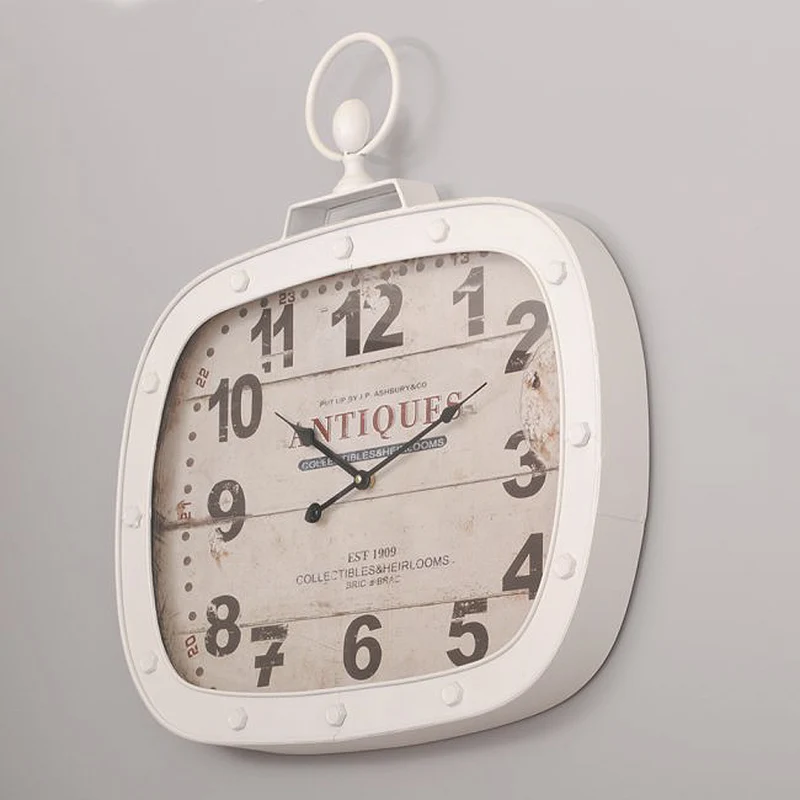 Metall Wanduhr ANTIQUES im Vintage-Design 56cm