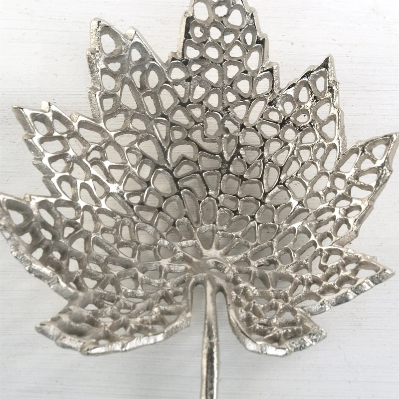 BLATT SCHALE "LEAF" | 2 Größen, Metall | Dekoschale silber | Muster: klein