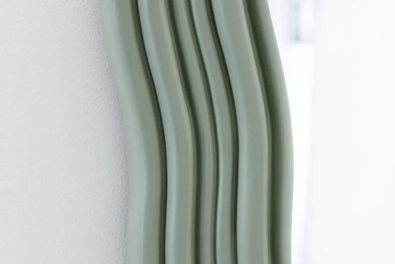 Extravaganter Design Spiegel 100x52cm DIVINA grün
