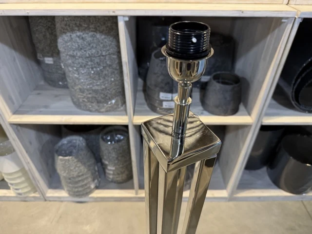 Stehlampe Silber, Stehleuchte mit schwarzem Lampenschirm, Höhe 170 cm