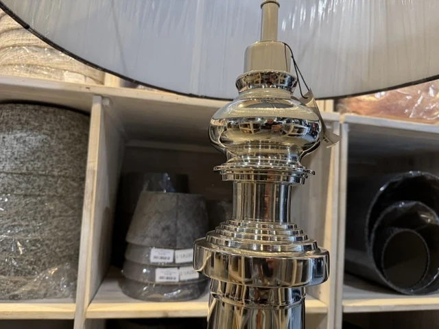 Stehlampe Silber, Stehleuchte mit schwarzem Lampenschirm, Höhe 134 cm