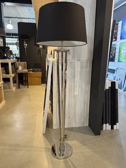 Stehlampe Silber, Stehleuchte mit Lampenschirm schwarz, Höhe 160 cm