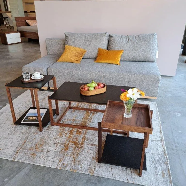 CONE Couchtisch, Nussbaum & Granit