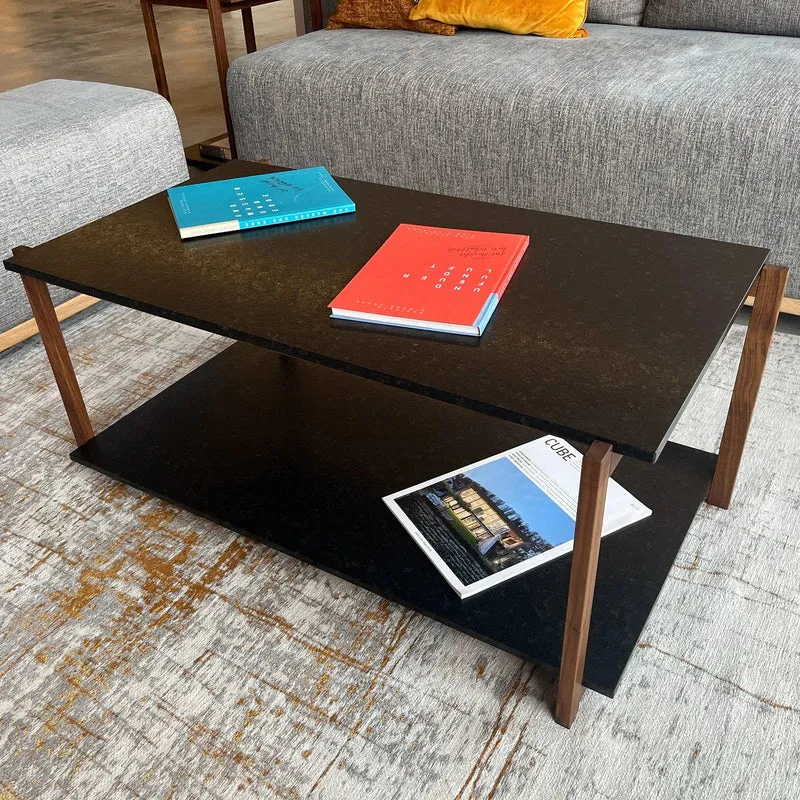 CONE Couchtisch, Nussbaum & Granit