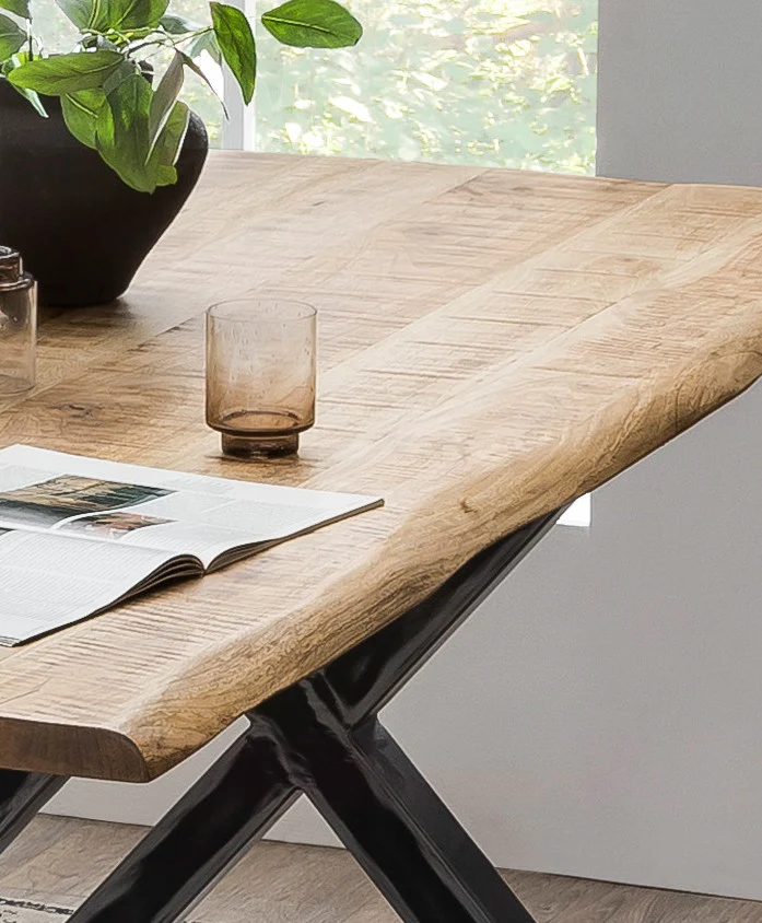 Esstisch Mango massiv mit Baumkante – 160x85 cm, X-Gestell Stahl