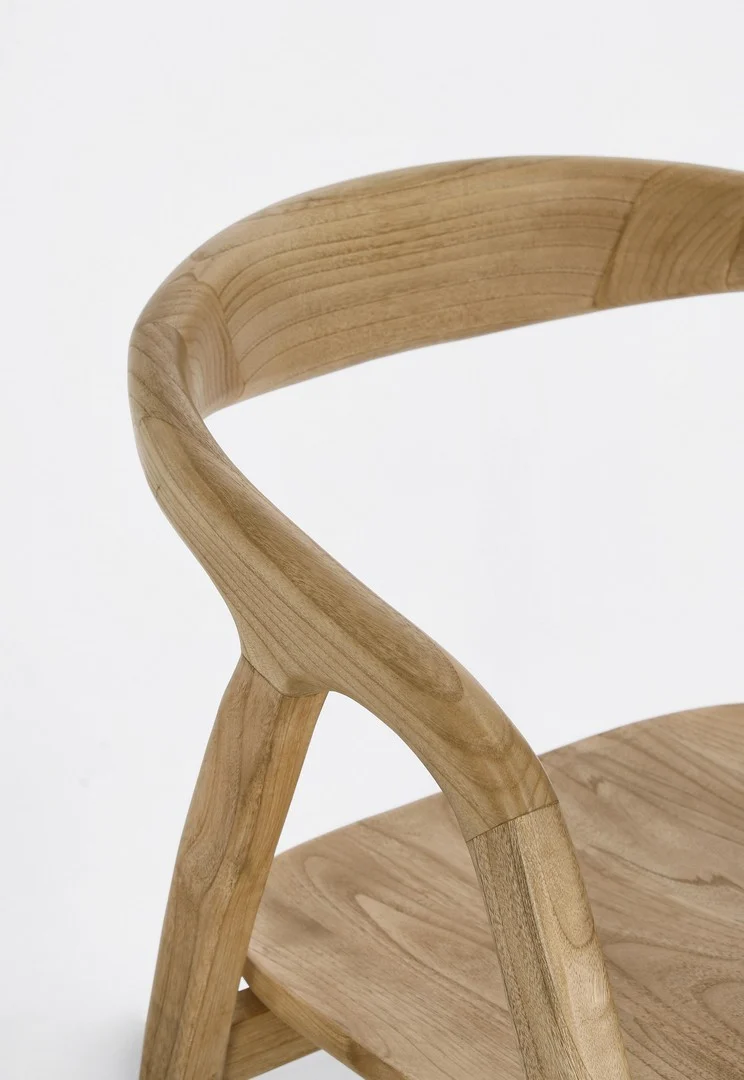 Stuhl Adalyn aus Sungkai-Holz