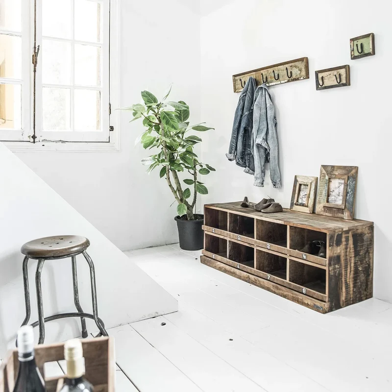 Wandgarderobe aus Altholz 5 Haken Handmade Vintage Industrie Look