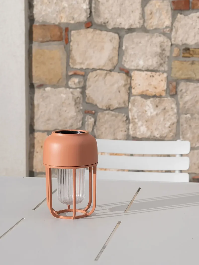 LIGHT No.1 tragbare Outdoor-Solarleuchte