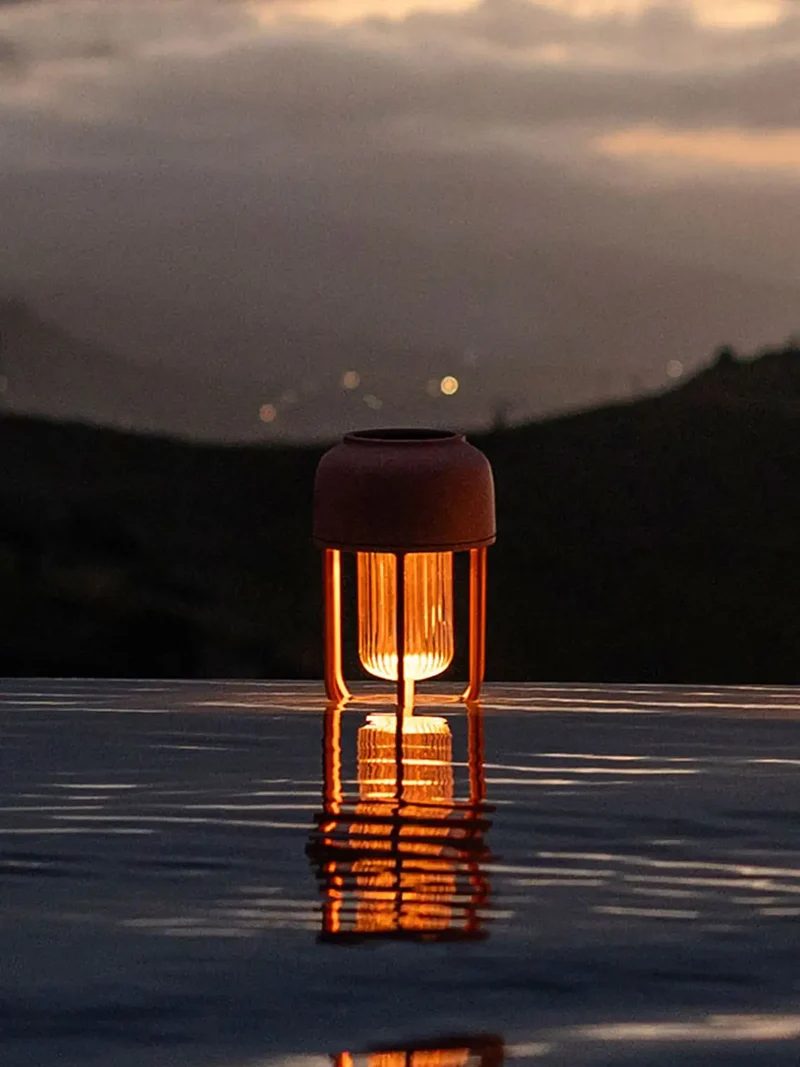 LIGHT No.1 tragbare Outdoor-Solarleuchte