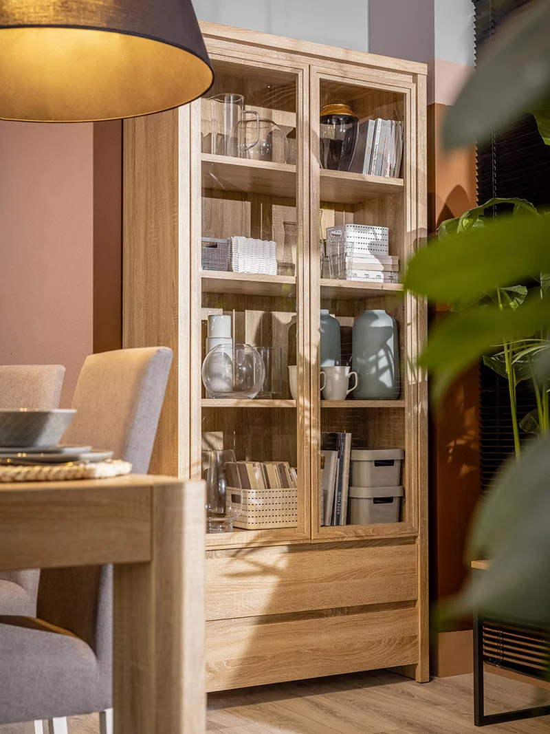 Kaspian Display Cabinet 90 cm – Sonoma Oak | 4 Glazed Shelves, 2 Drawers & Handleless Fronts