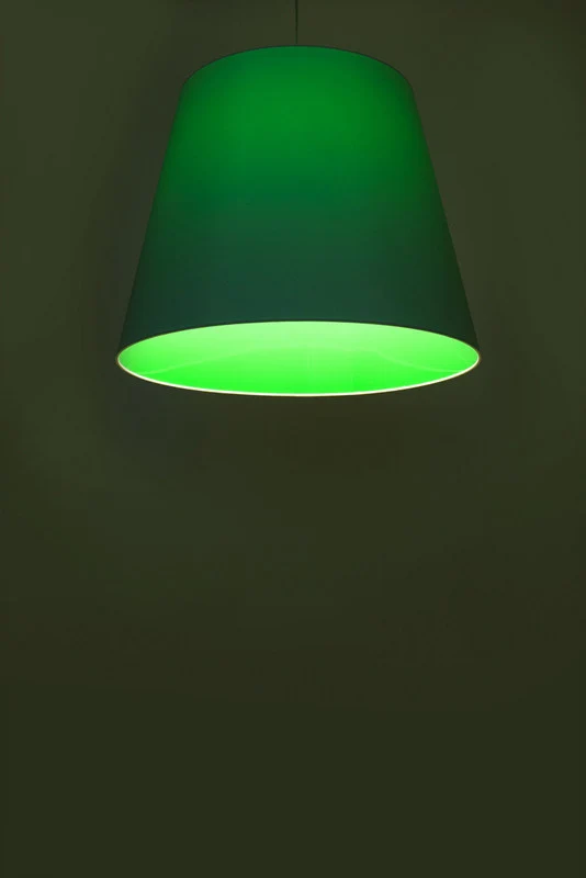 Design-Pendelleuchte, moderne Pendellampe in fünf verschiedenen Farben, 40 cm