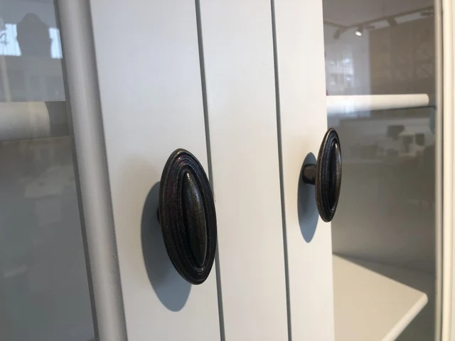 Vitrinen weiß Landhausstil, Wohnzimmerschrank weiß Landhaus, Buffetschrank weiß, Breite 230 cm