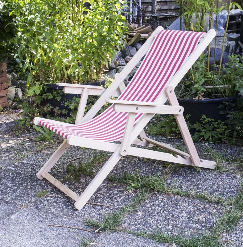Sonnenliege mit Nackenkissen aus Massivholz und 100 % Baumwolle, Strandstuhl gestreift rot-weiß