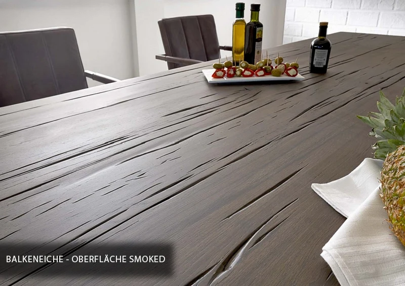 Esstisch aus massiv Eiche, Tisch im Industriedesign mit einem Gestell aus Metall, Maße 200 x 100 cm