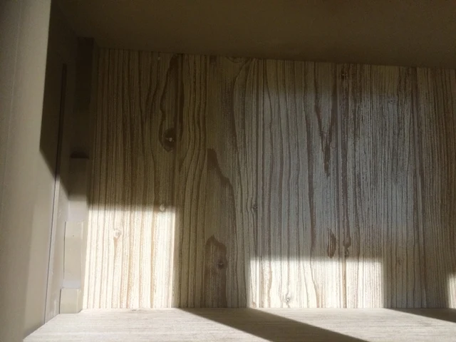 Vitrine taupe, Geschirrschrank mit Schiebetüren aus Massivholz taupe, Küchenschrank im Landhausstil