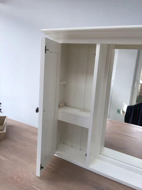Spiegelschrank weiß Massivholz, Badezimmer Spiegel weiß im Landhausstil, Maße 131 x 80 cm
