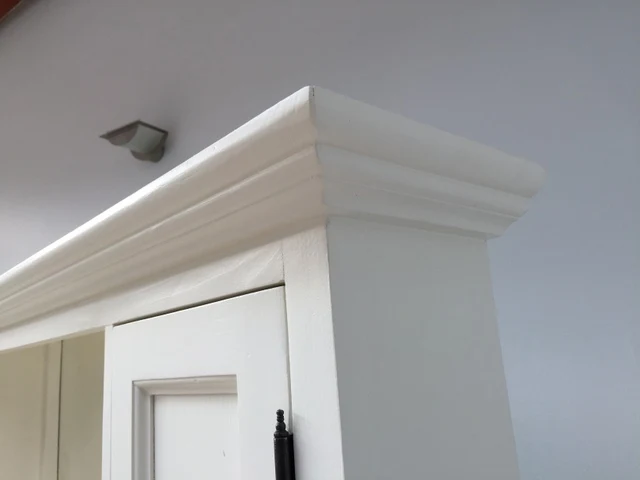 Spiegelschrank weiß Massivholz, Badezimmer Spiegel weiß im Landhausstil, Maße 131 x 80 cm