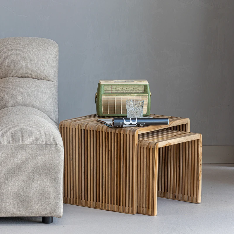 Jasmijn Beistelltisch aus recyceltem Teakholz natur – 2er-Set