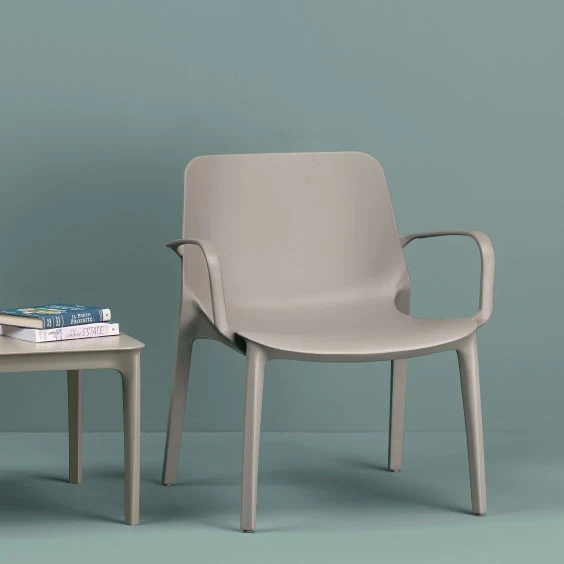 Gartentisch taupe, Kunststoff Beitstelltisch taupe, Gartentisch Kunststoff taupe, Maße 60x60 cm