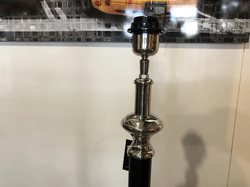 Stehleuchte schwarz-silber, Lampenfuß für eine Stehleuchte, Stehlampe schwarz-silber, Höhe 142 cm