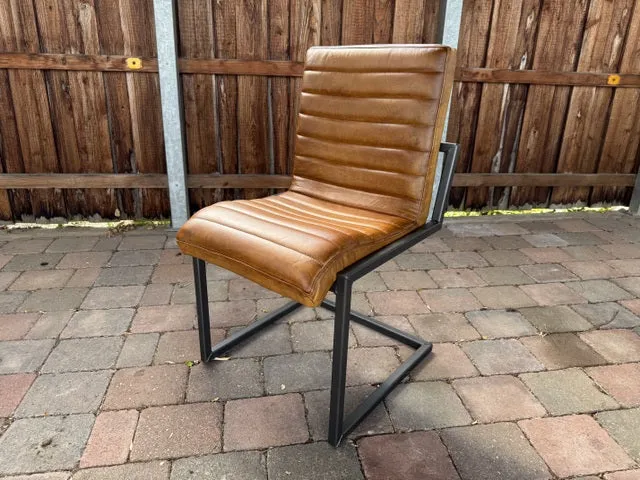 Stuhl cognac, Stuhl Leder Industriedesign, Freischwinger cognac Leder