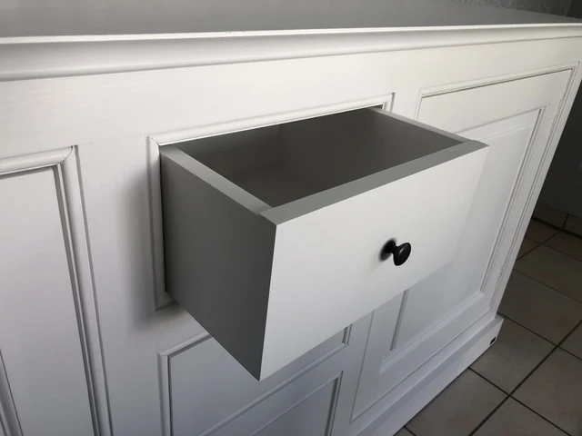 Vitrine weiß, Geschirrschrank grau Landhausstil, Vitrine weiß Landhaus, Buffetschrank weiß, Breite 190 cm