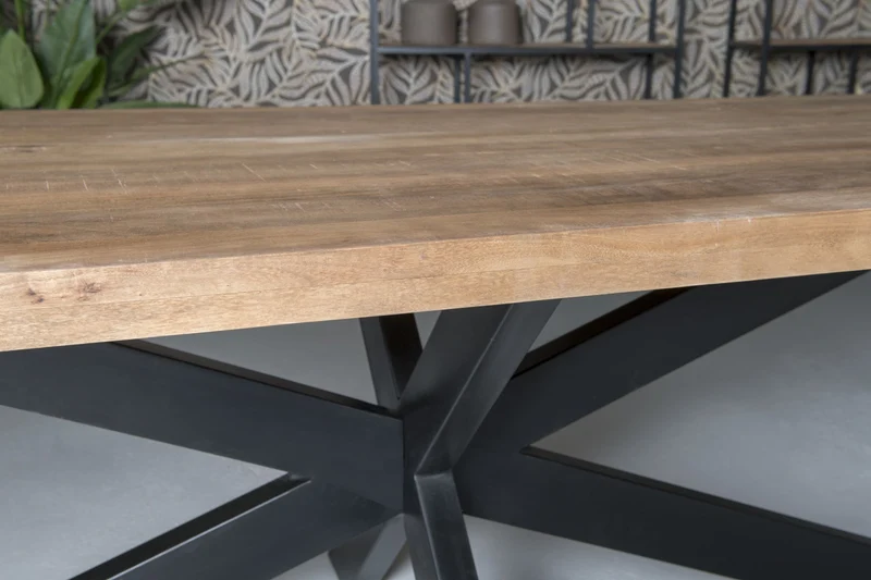 Esstisch Metall Gestell, Esstisch Industriedesign, Breite 180 cm