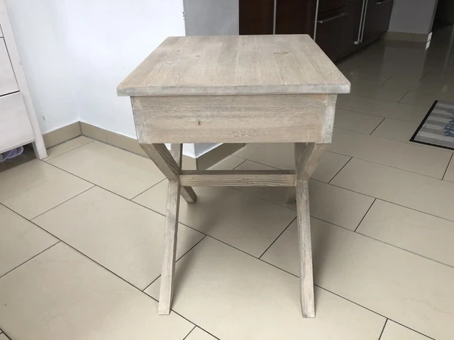 Nachttisch Naturholz, Beistelltisch Landhausstil, Beistelltisch Holz, Maße 55 x 45 cm