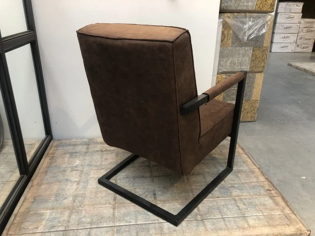Club Sessel braun Industriedesign, Sessel braun