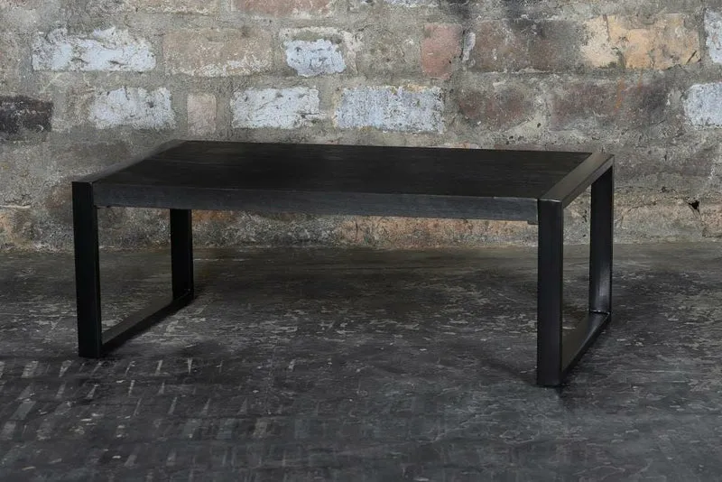 Couchtisch schwarz, Beistelltisch Industriedesign, Breite 110 cm