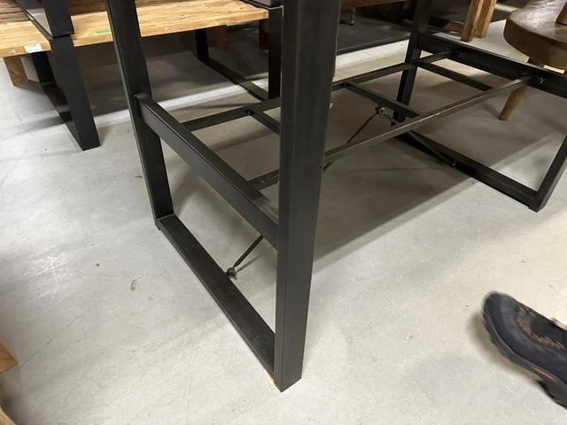 Bartisch Industriedesign, Bartisch Holz Metall, Breite 160 cm
