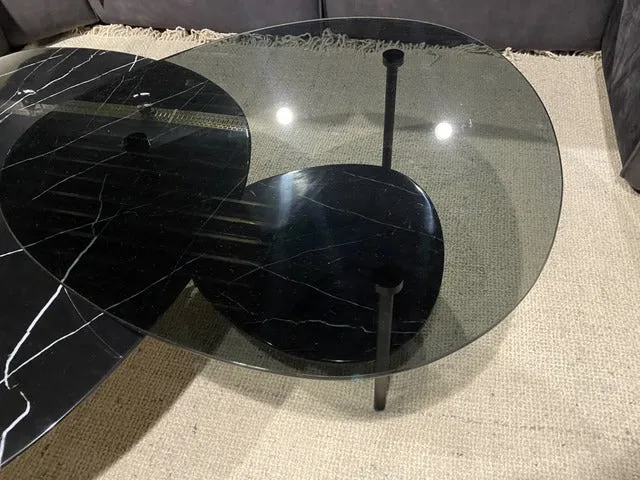 Couchtisch schwarz, Couchtisch Glas Marmoroptik Tischplatte, Breite 120 cm