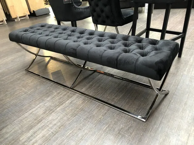 Bank schwarz, gepolsterte Bank Chesterfield schwarz, Breite 160 cm (Ausverkauft)