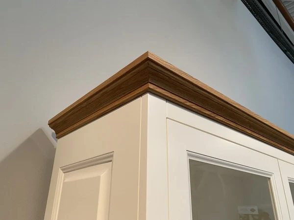 Vitrine weiß Landhaus, Geschirrschrank weiß Landhausstil, Breite 128 cm