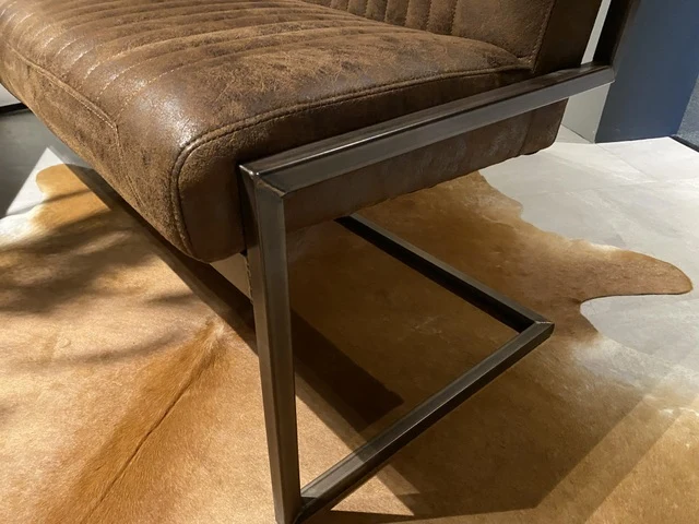 Sitzbank cognac, Bank cognac, Sitzbank in vier Farben, Breite 155 cm
