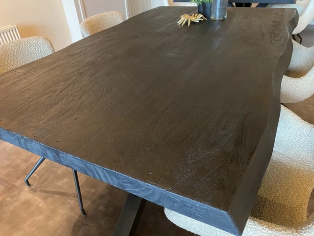 Esstisch schwarz, Tisch Baumkante schwarz, Esstisch Baumkante schwarz, Breite 220 cm