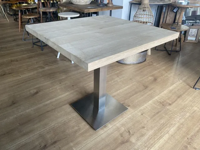 Bistrotisch Eiche, Tisch Edelstahl-Gestell, Tischplatte Eiche, Maße 80x80 cm