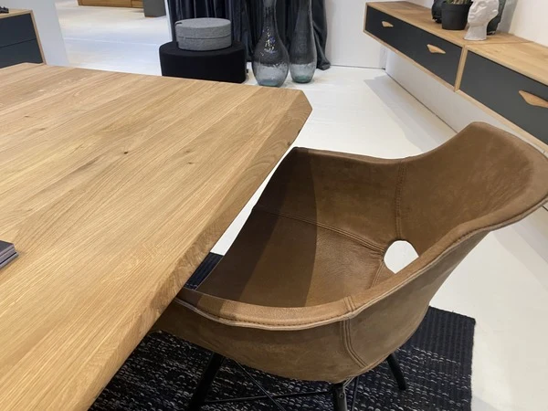 Esstisch massiv Eiche, Tisch Gestell aus Massivholz, Tisch Eiche massiv, Maße 240 x 110 cm