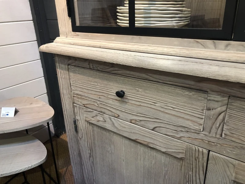 Geschirrschrank Naturholz-grau Landhausstil, Wohnzimmerschrank Massivholz Landhaus, Vitrine Landhaus Metall-Glas-Türen, Breite 237 cm