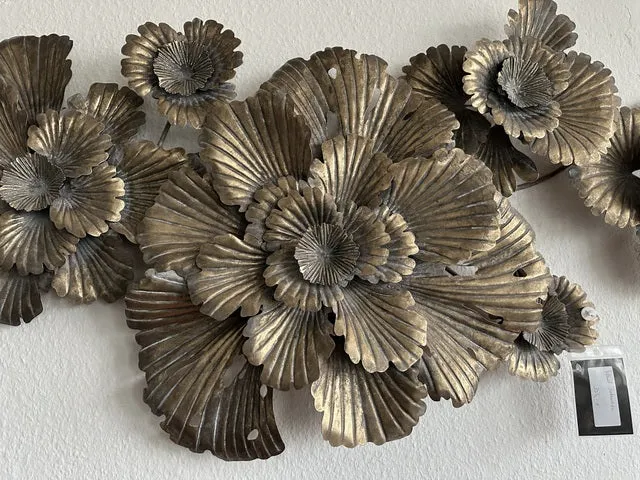 3D Wandbild Metall Gold, Wandobjekt Gold Blumen, Wanddeko weiß, Breite 175 cm