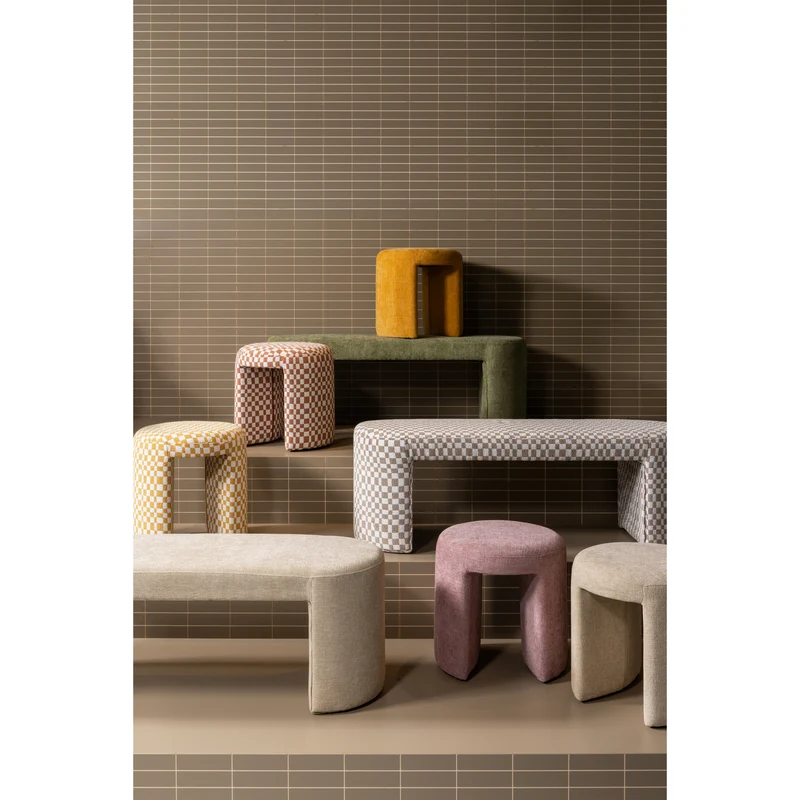 Charlie gepolsterter hocker blush