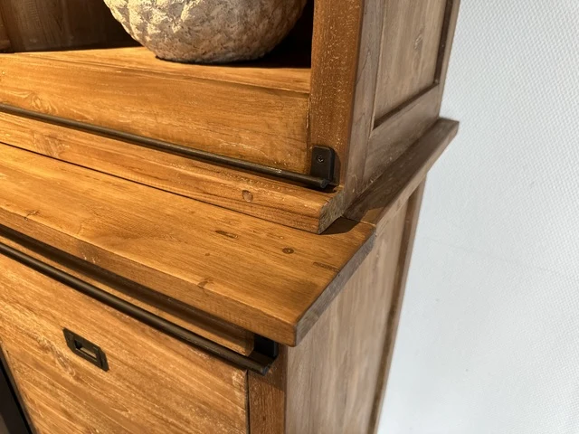 Vitrine Naturholz-braun Teakholz, Wohnzimmerschrank Massivholz, Breite 150 cm